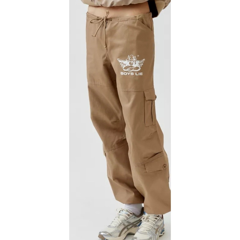 BOYS LIE Hits Different Cargo Women's Brown Size Medium